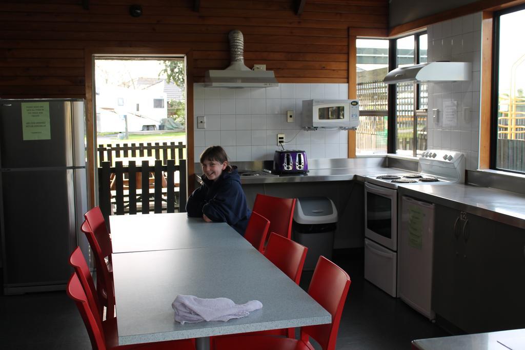 Christchurch Kiwi Holiday Park & Motels חדר תמונה